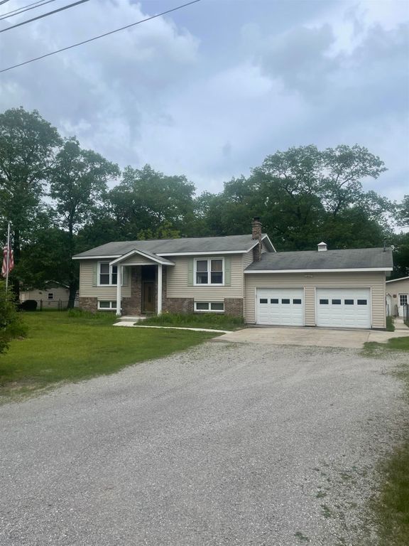 5700 W Weir Road, Oscoda, MI 48750