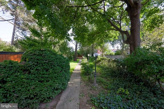 340 E ORANGE ST, Lancaster, PA 17602