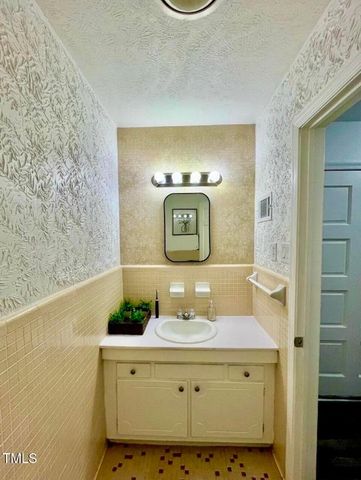 3090 Wellington Road, Lumberton, NC 28360