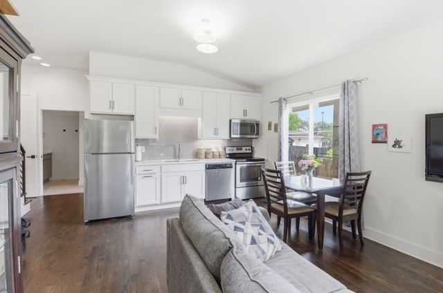 1606 10th Ave, N, Nashville, TN 37208