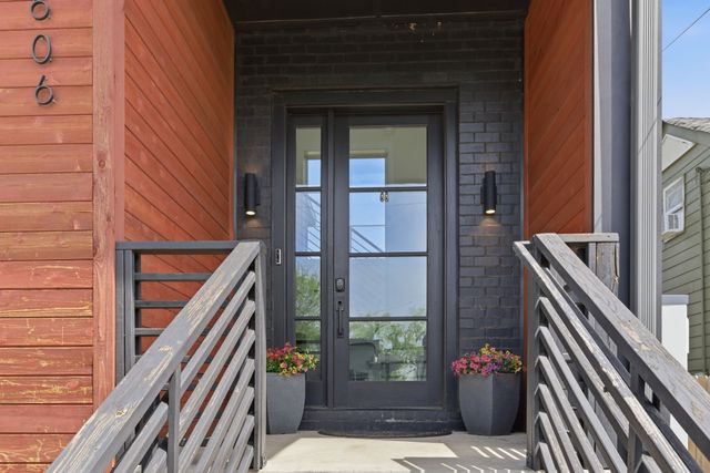 1606 10th Ave, N, Nashville, TN 37208
