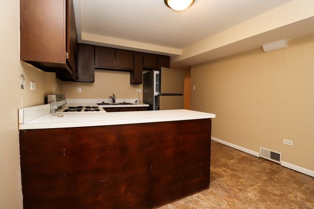 500 N Westwood Avenue, Lombard, IL 60148