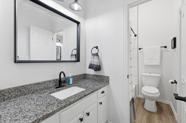 100 Red Bluff Court, Hickory Creek, TX 75065