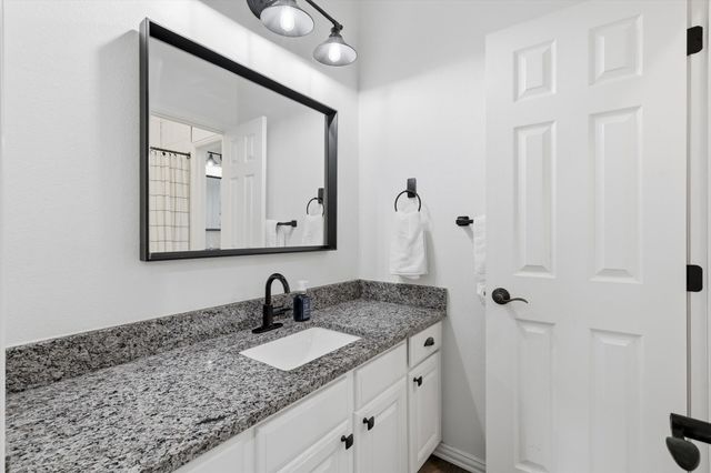 100 Red Bluff Court, Hickory Creek, TX 75065