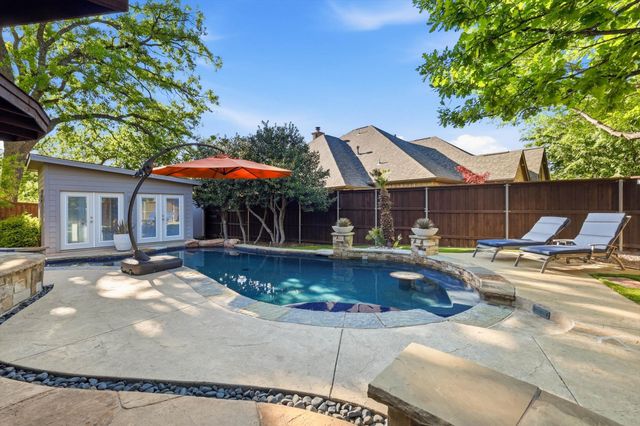 100 Red Bluff Court, Hickory Creek, TX 75065