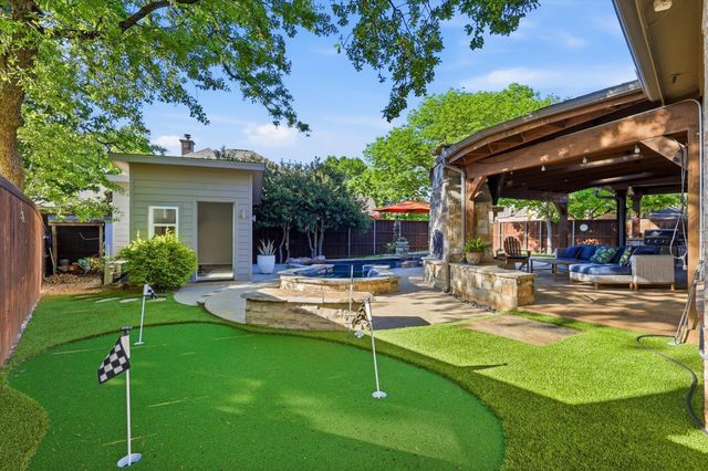 100 Red Bluff Court, Hickory Creek, TX 75065