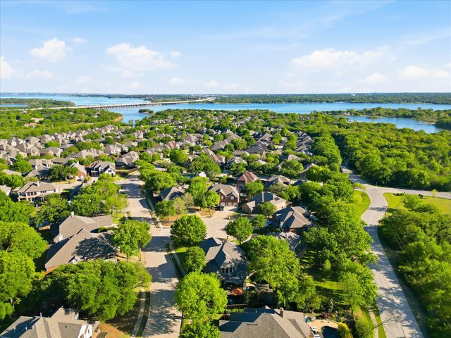 100 Red Bluff Court, Hickory Creek, TX 75065