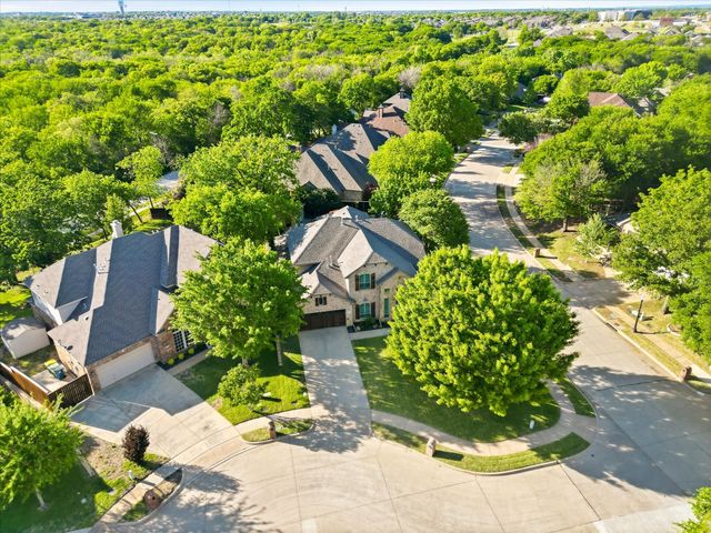 100 Red Bluff Court, Hickory Creek, TX 75065