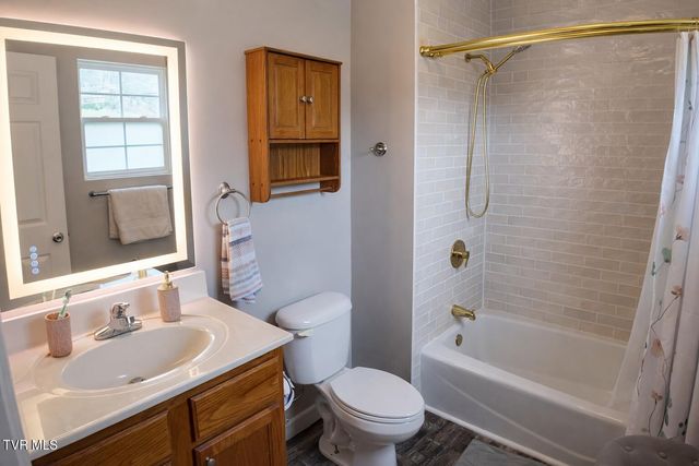 408 Fondulac Drive, Kingsport, TN 37663