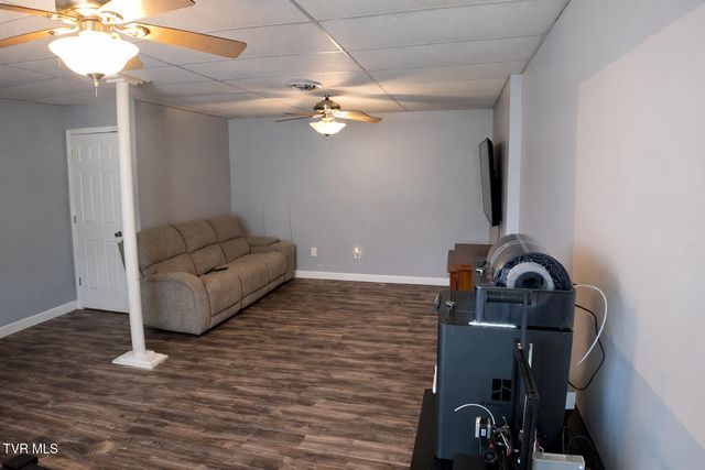 408 Fondulac Drive, Kingsport, TN 37663