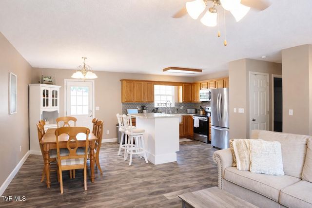 408 Fondulac Drive, Kingsport, TN 37663