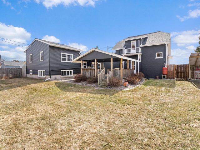 2834 Memorial DRIVE, Two Rivers, WI 54241
