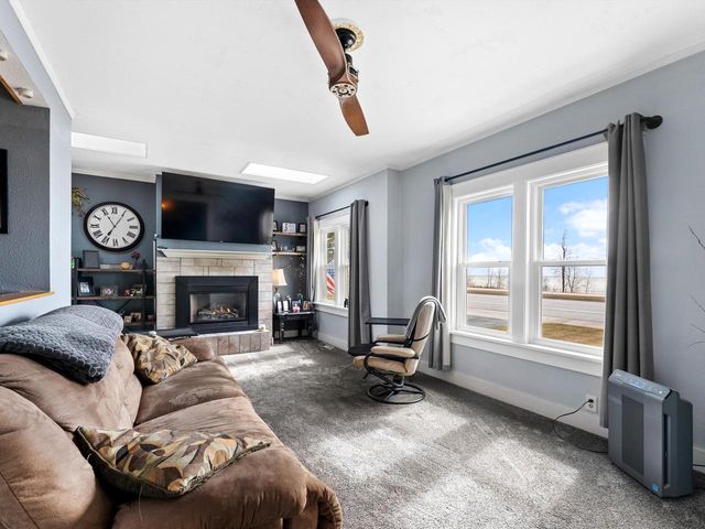 2834 Memorial DRIVE, Two Rivers, WI 54241