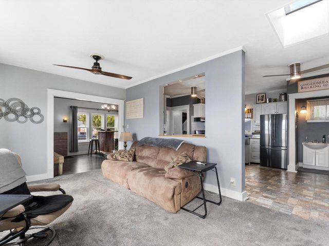 2834 Memorial DRIVE, Two Rivers, WI 54241