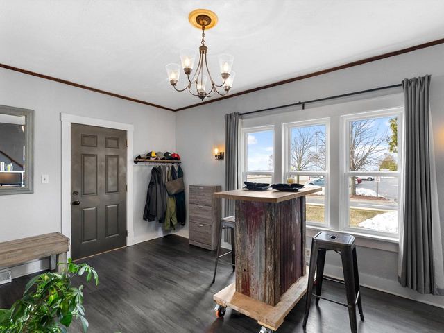 2834 Memorial DRIVE, Two Rivers, WI 54241