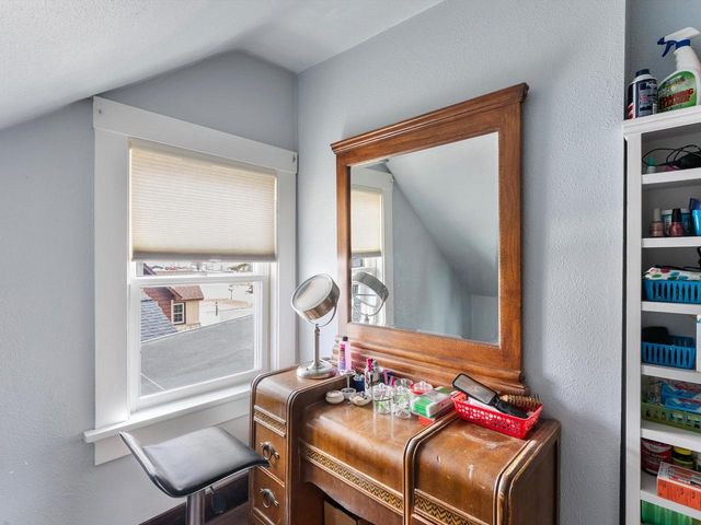 2834 Memorial DRIVE, Two Rivers, WI 54241