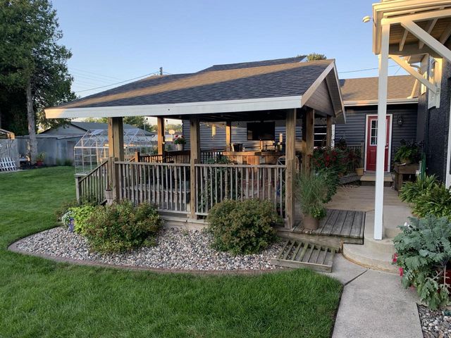 2834 Memorial DRIVE, Two Rivers, WI 54241