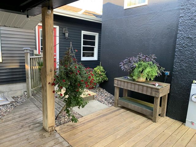 2834 Memorial DRIVE, Two Rivers, WI 54241