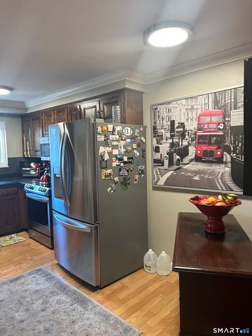 20 Harbour Village G, Branford, CT 06405