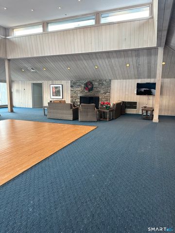 20 Harbour Village G, Branford, CT 06405