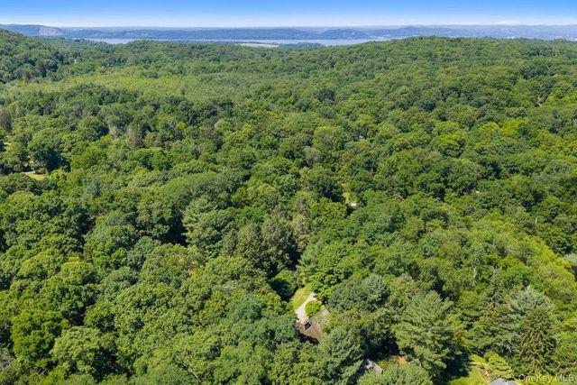 1821 Spring Valley Road, Ossining, NY 10562
