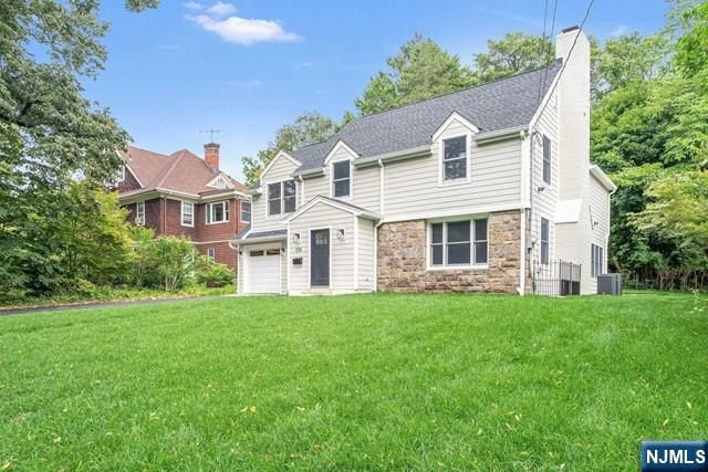 235 S Dwight Place, Englewood, NJ 07631