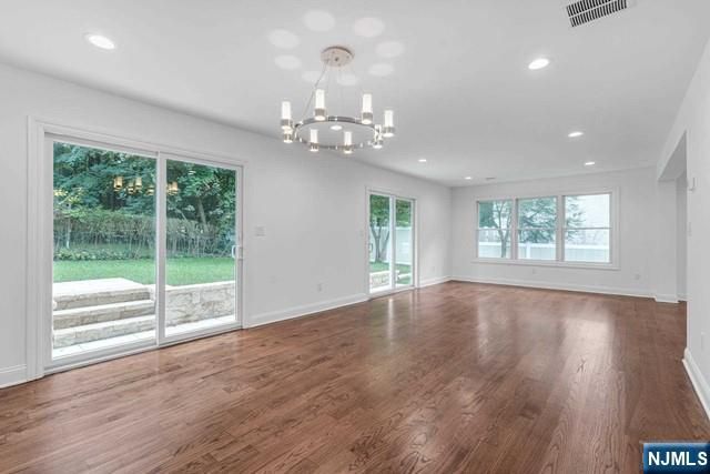 235 S Dwight Place, Englewood, NJ 07631