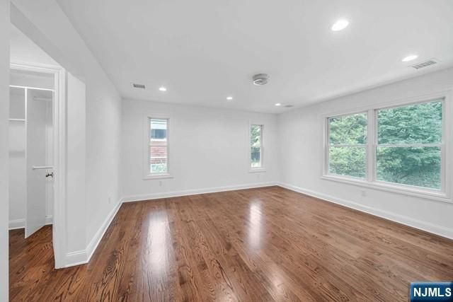 235 S Dwight Place, Englewood, NJ 07631