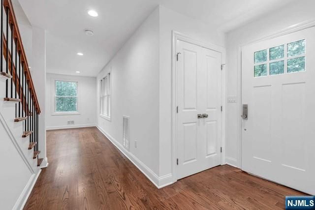 235 S Dwight Place, Englewood, NJ 07631
