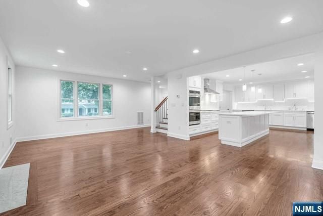 235 S Dwight Place, Englewood, NJ 07631