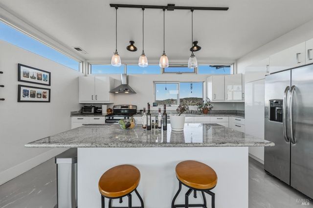 8435 W Highway 175 Hwy, Hopland, CA 95449