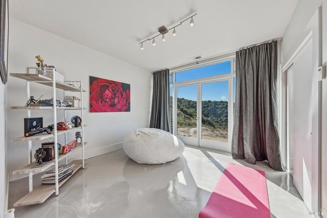 8435 W Highway 175 Hwy, Hopland, CA 95449