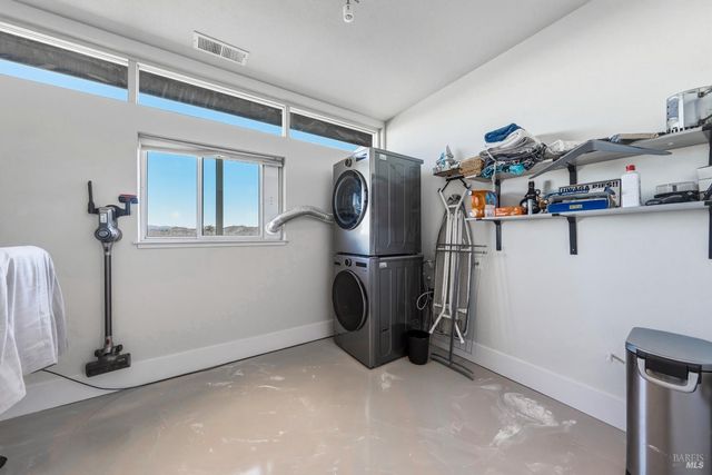 8435 W Highway 175 Hwy, Hopland, CA 95449