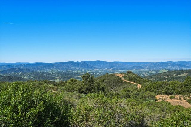 8435 W Highway 175 Hwy, Hopland, CA 95449