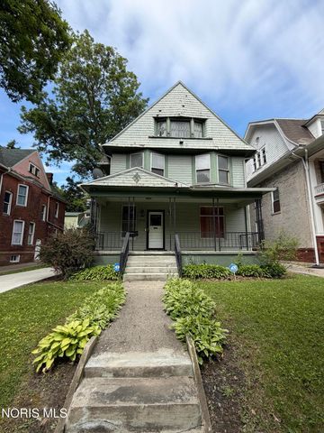 2415 Glenwood Avenue, Toledo, OH 43620