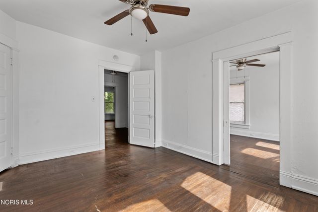 2415 Glenwood Avenue, Toledo, OH 43620