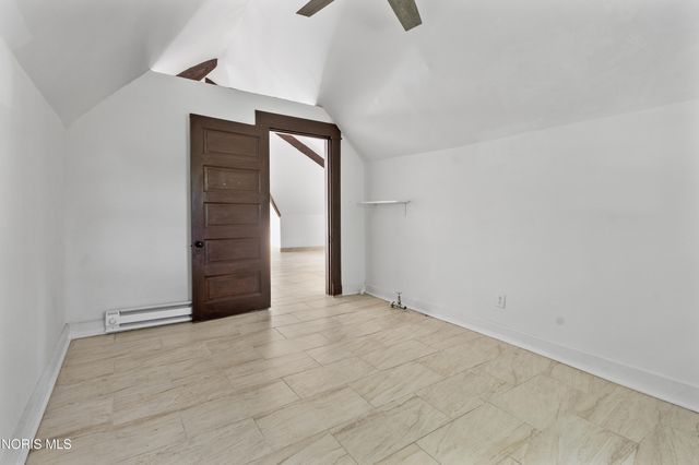 2415 Glenwood Avenue, Toledo, OH 43620