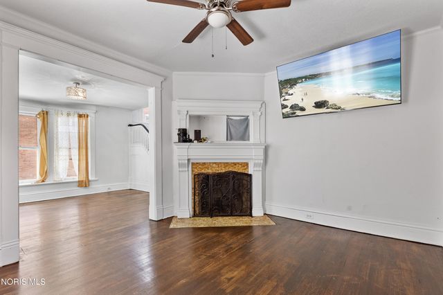 2415 Glenwood Avenue, Toledo, OH 43620