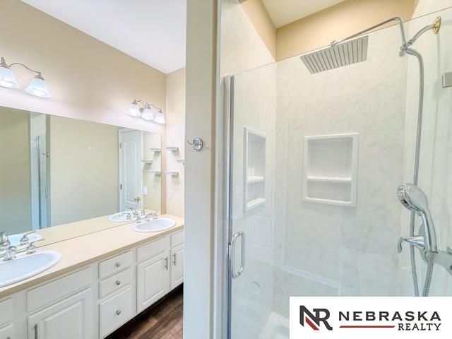 15112 Himebaugh Avenue, Omaha, NE 68116