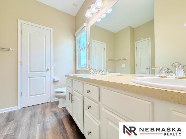 15112 Himebaugh Avenue, Omaha, NE 68116