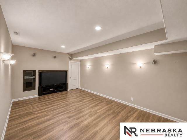 15112 Himebaugh Avenue, Omaha, NE 68116