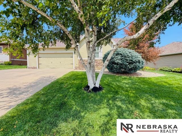 15112 Himebaugh Avenue, Omaha, NE 68116