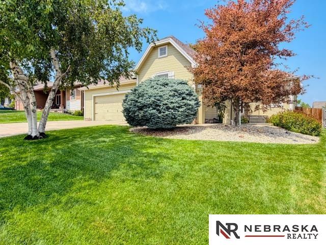 15112 Himebaugh Avenue, Omaha, NE 68116