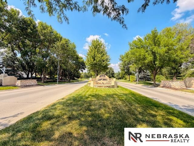 15112 Himebaugh Avenue, Omaha, NE 68116
