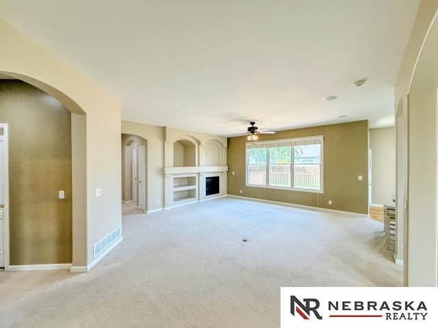 15112 Himebaugh Avenue, Omaha, NE 68116