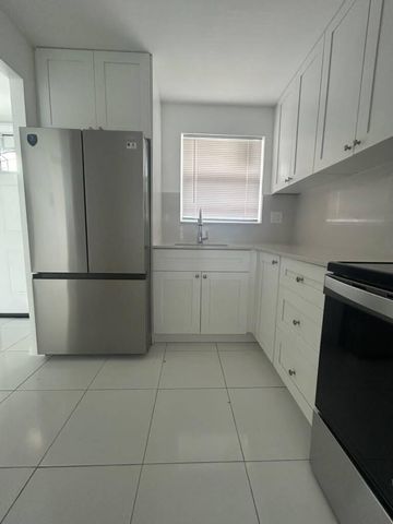 2881 N Pine Island Road 208, Sunrise, FL 33322