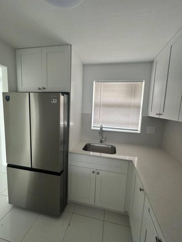 2881 N Pine Island Road 208, Sunrise, FL 33322