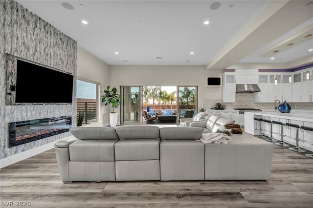 386 Cactus River Court, Henderson, NV 89074