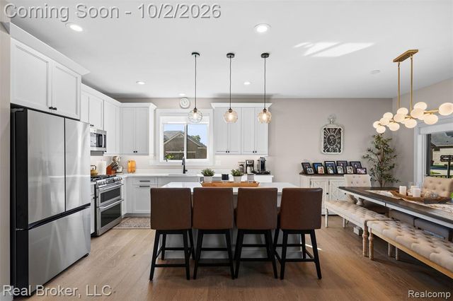 56643 Via Bellano, Macomb, MI 48042