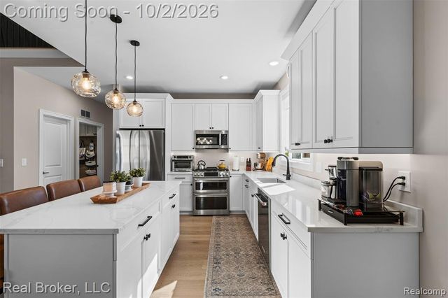 56643 Via Bellano, Macomb, MI 48042
